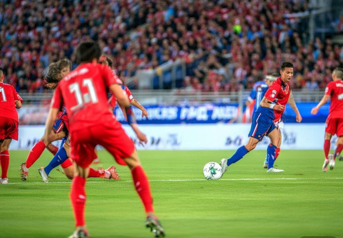 2018中超建业泰达经典对决：激情碰撞与年轻新星风采(图2)